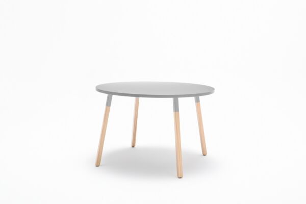 Stolik z drewnianymi nogami stół z drewnianymi nogami