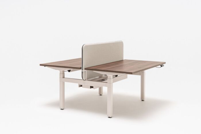 Ogi Drive Bench ze wspólną szyną kablową - biurko bench regulowane elektrycznie, stelaż jednosilnikowy