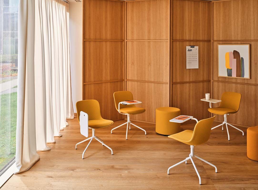 krzesło tapicerowane obrotowe Baltic 2 Classic