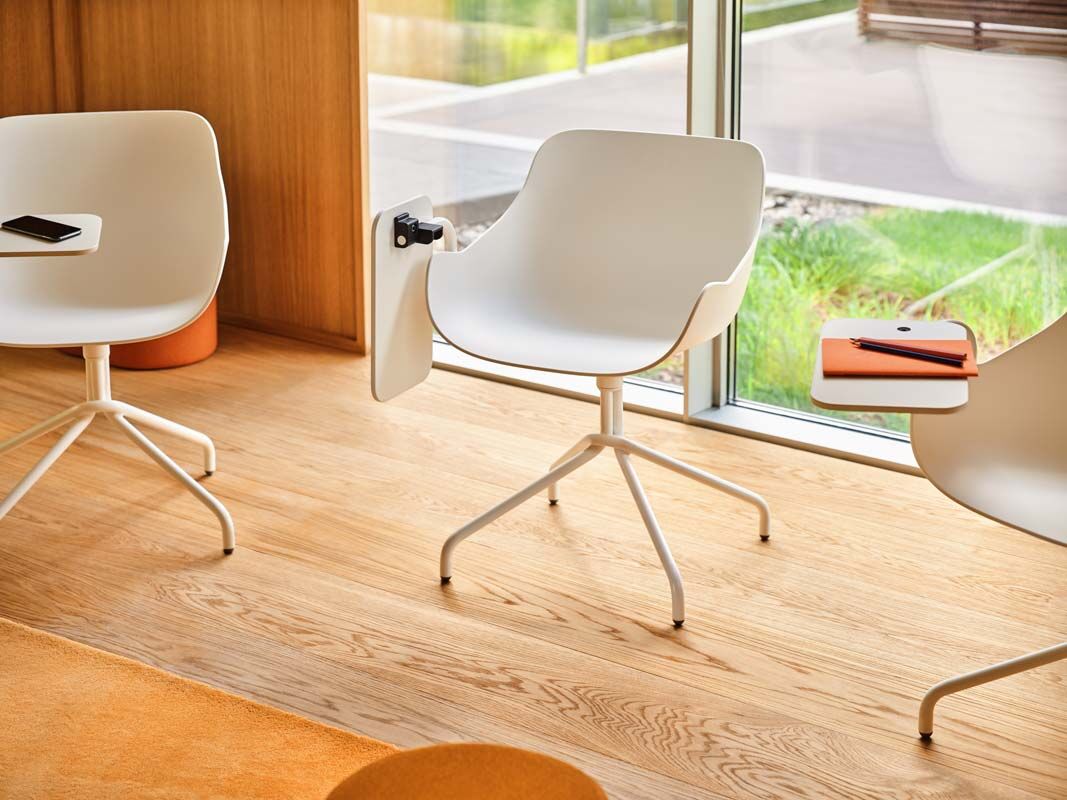 obrotowe krzesło kubełkowe plastikowe
 Baltic Basic