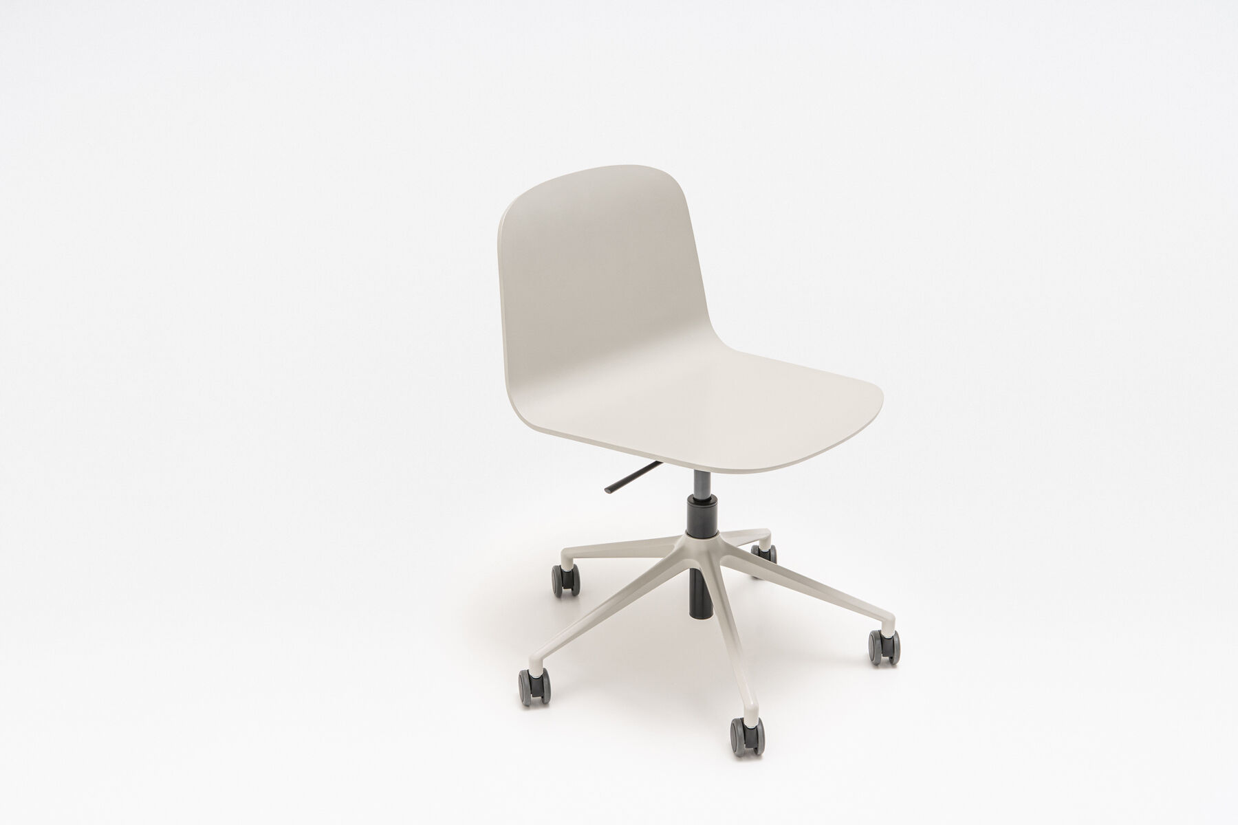 krzesło ze sklejki podstawa aluminiowa z regulacją wysokości Nud