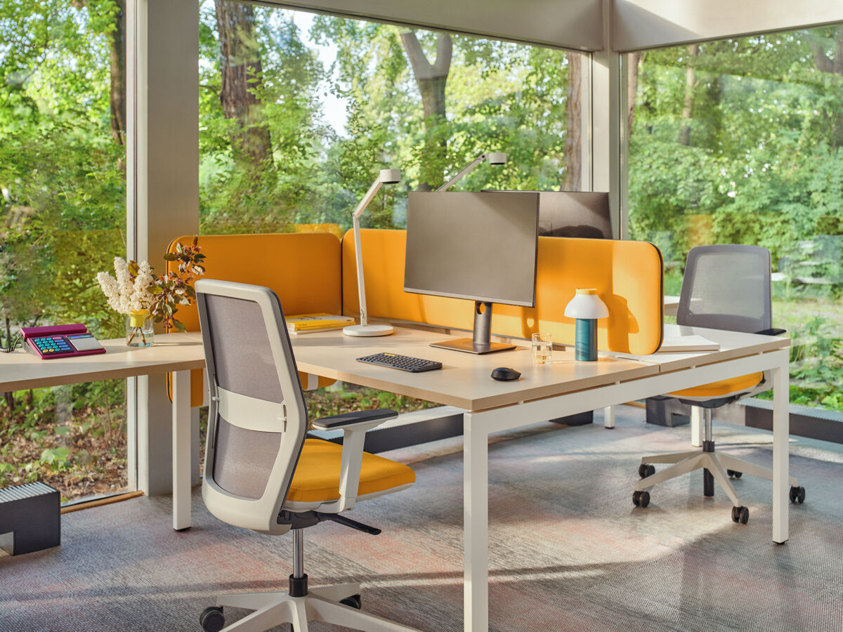 krzesło biurowe oparcie ażurowe Evo