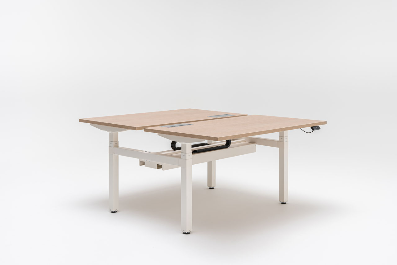 Ogi Drive Bench ze wspólną szyną kablową