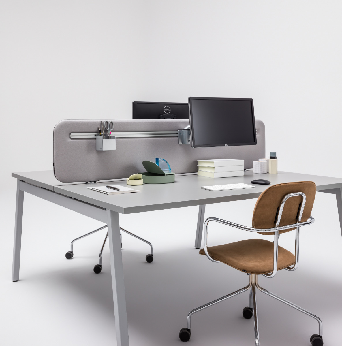 Ogi M bench