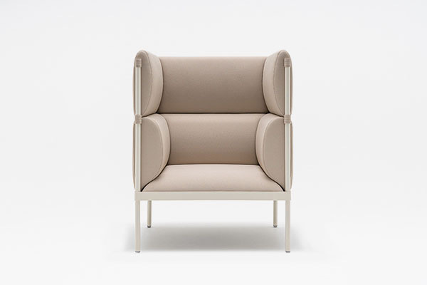 Stilt fotel z oparciem wysokim