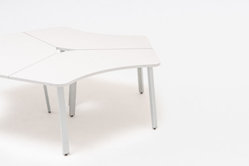 Ogi A bench - biurko trzystanowiskowe